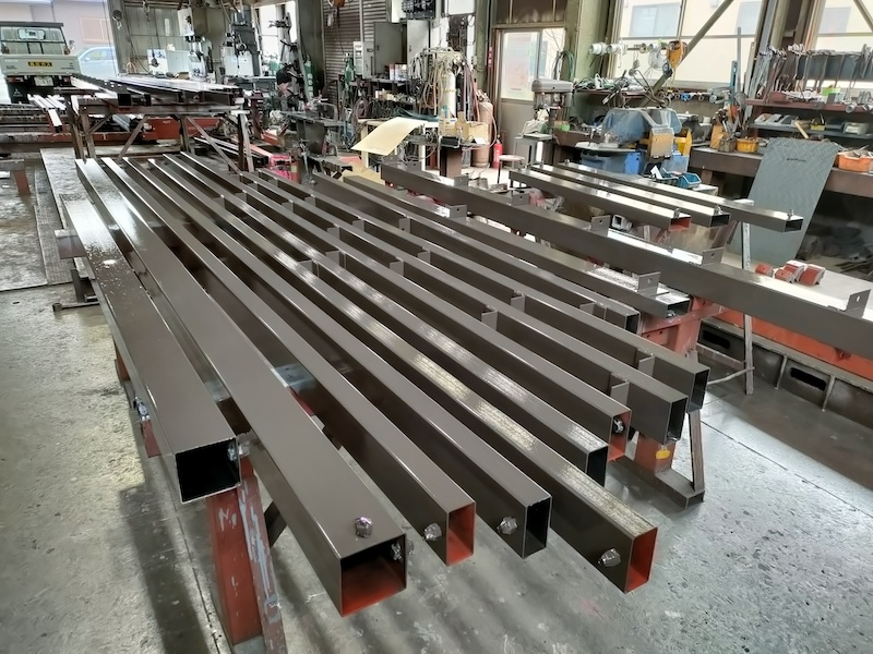 アパート外階段の鉄骨胴縁取り替え工事【材料】